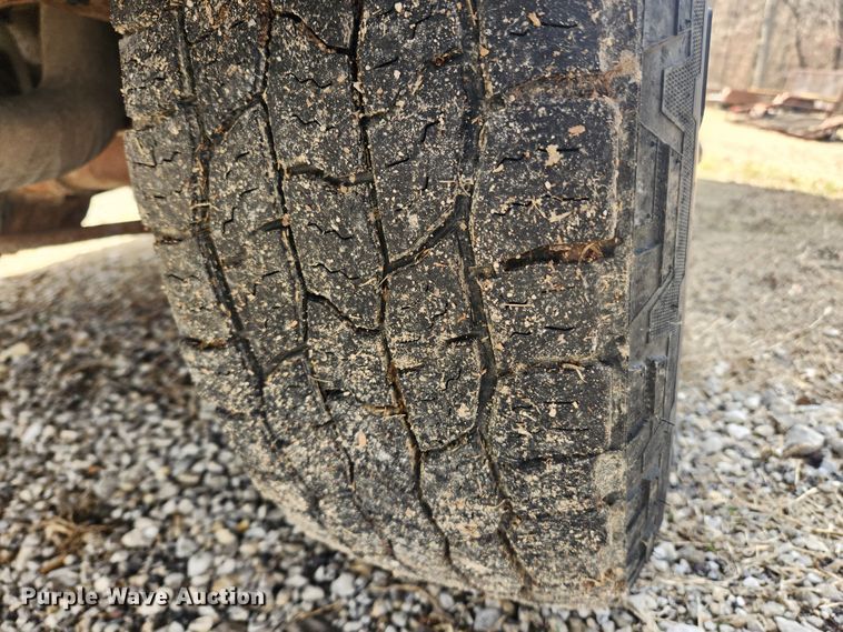 image for item JB9637 1999 Chevrolet Suburban K1500  SUV