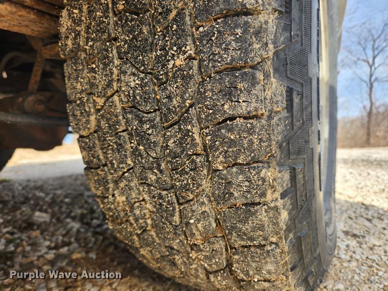 image for item JB9637 1999 Chevrolet Suburban K1500  SUV