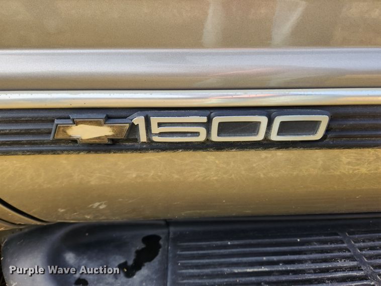 image for item JB9637 1999 Chevrolet Suburban K1500  SUV