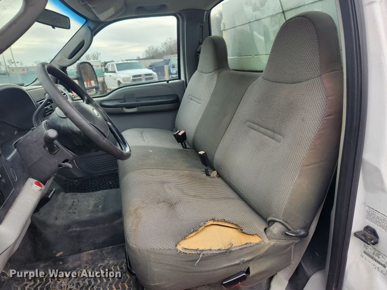 image for item JB9639 2007 Ford F550 Super Duty XL  utility / service truck