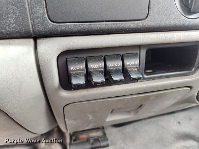 image for item JB9639 2007 Ford F550 Super Duty XL  utility / service truck