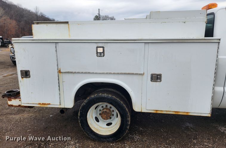 image for item JB9639 2007 Ford F550 Super Duty XL  utility / service truck
