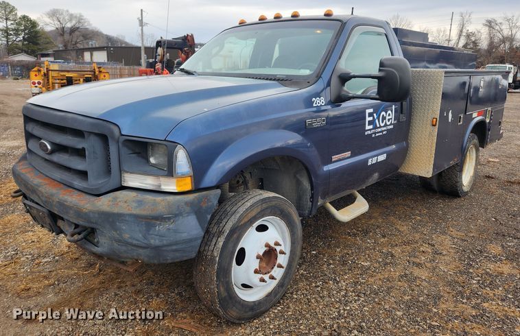 image for item JB9640 2004 Ford F550 Super Duty XL  utility / service truck