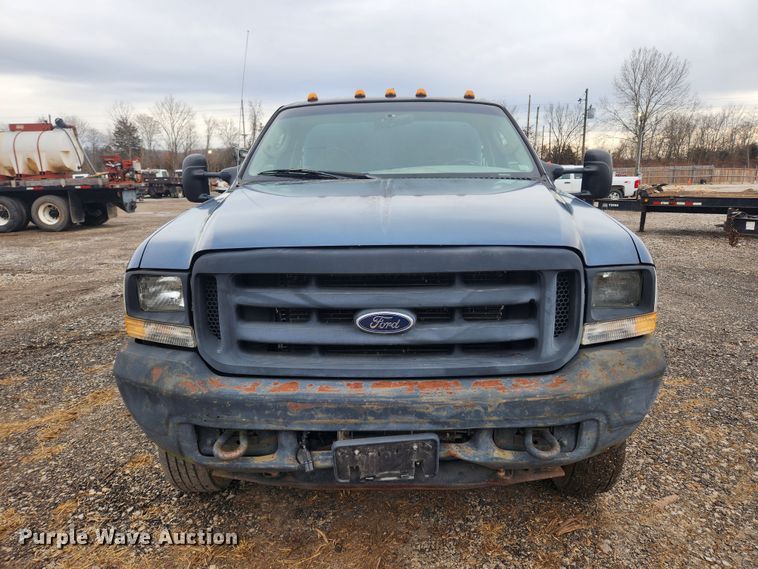 image for item JB9640 2004 Ford F550 Super Duty XL  utility / service truck