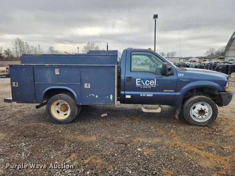 image for item JB9640 2004 Ford F550 Super Duty XL  utility / service truck