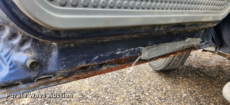 image for item JB9640 2004 Ford F550 Super Duty XL  utility / service truck