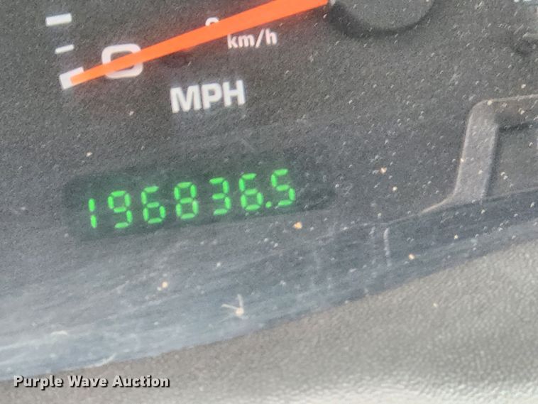 image for item JB9640 2004 Ford F550 Super Duty XL  utility / service truck