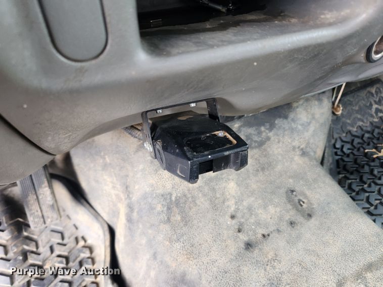 image for item JB9640 2004 Ford F550 Super Duty XL  utility / service truck