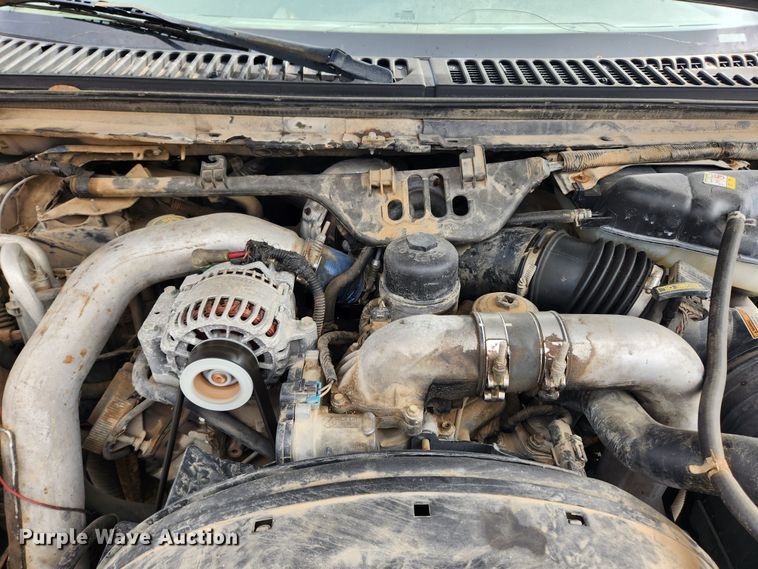 image for item JB9640 2004 Ford F550 Super Duty XL  utility / service truck