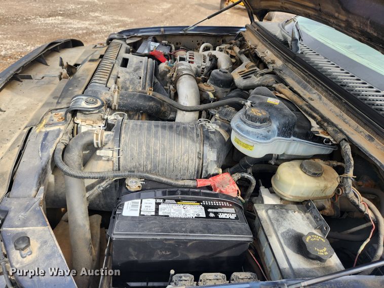 image for item JB9640 2004 Ford F550 Super Duty XL  utility / service truck