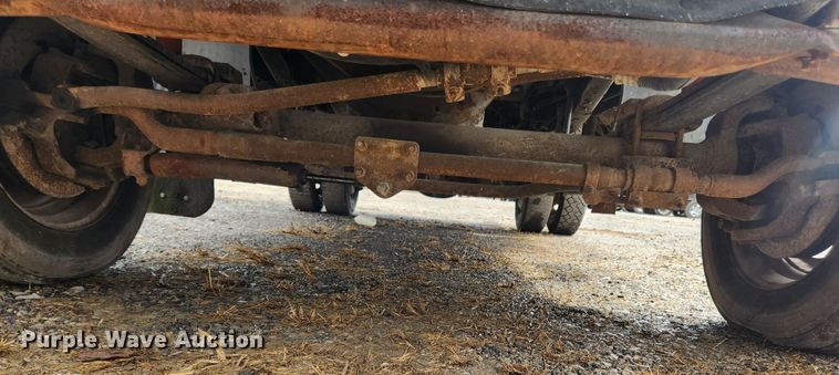 image for item JB9640 2004 Ford F550 Super Duty XL  utility / service truck