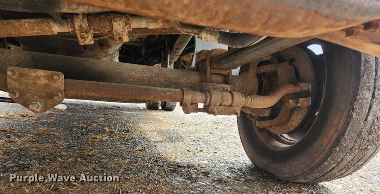 image for item JB9640 2004 Ford F550 Super Duty XL  utility / service truck