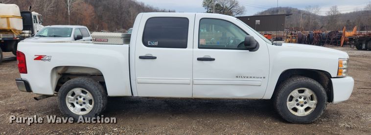 image for item JB9641 2009 Chevrolet Silverado 1500 LT Z71  Crew Cab pickup truck