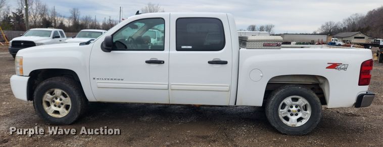 image for item JB9641 2009 Chevrolet Silverado 1500 LT Z71  Crew Cab pickup truck