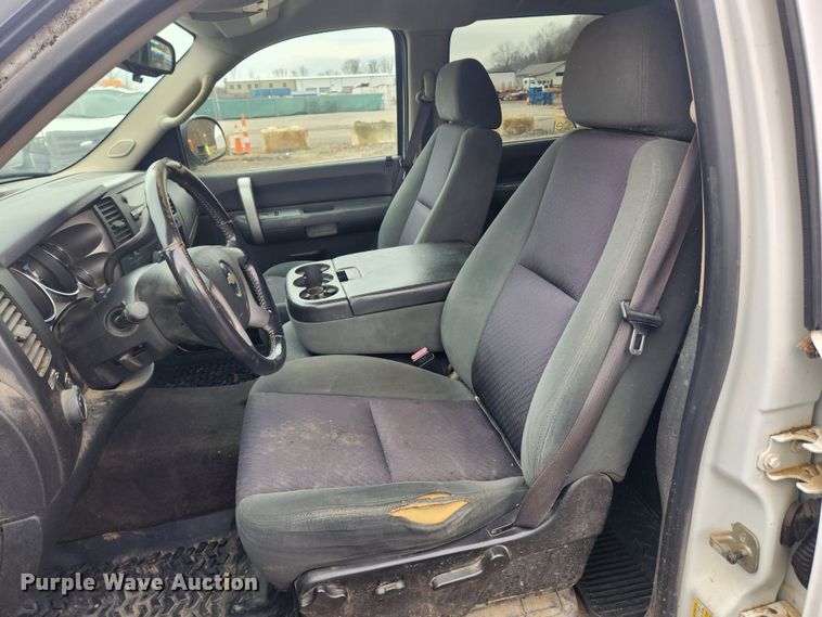 image for item JB9641 2009 Chevrolet Silverado 1500 LT Z71  Crew Cab pickup truck