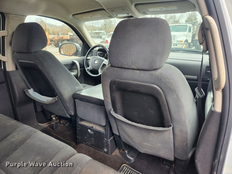 image for item JB9641 2009 Chevrolet Silverado 1500 LT Z71  Crew Cab pickup truck