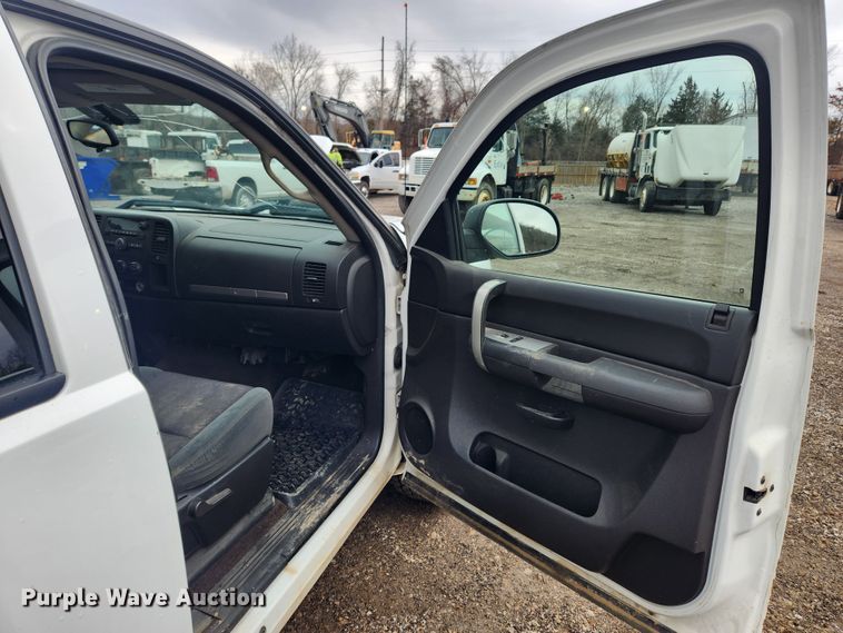 image for item JB9641 2009 Chevrolet Silverado 1500 LT Z71  Crew Cab pickup truck