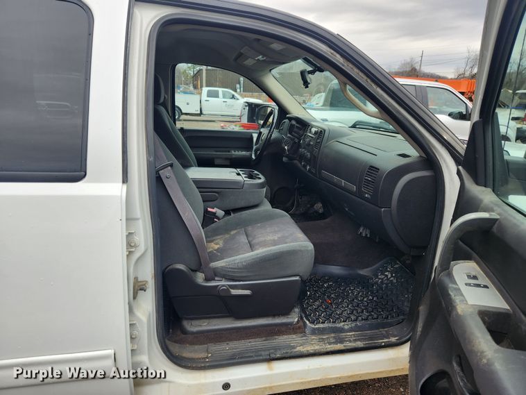 image for item JB9641 2009 Chevrolet Silverado 1500 LT Z71  Crew Cab pickup truck