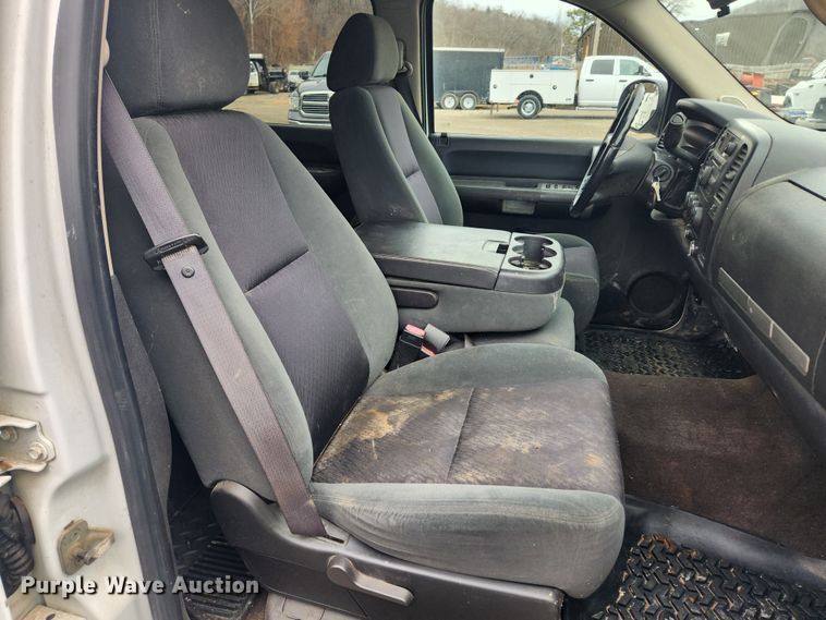 image for item JB9641 2009 Chevrolet Silverado 1500 LT Z71  Crew Cab pickup truck