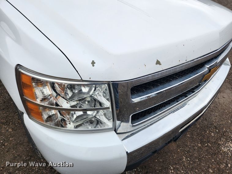 image for item JB9641 2009 Chevrolet Silverado 1500 LT Z71  Crew Cab pickup truck