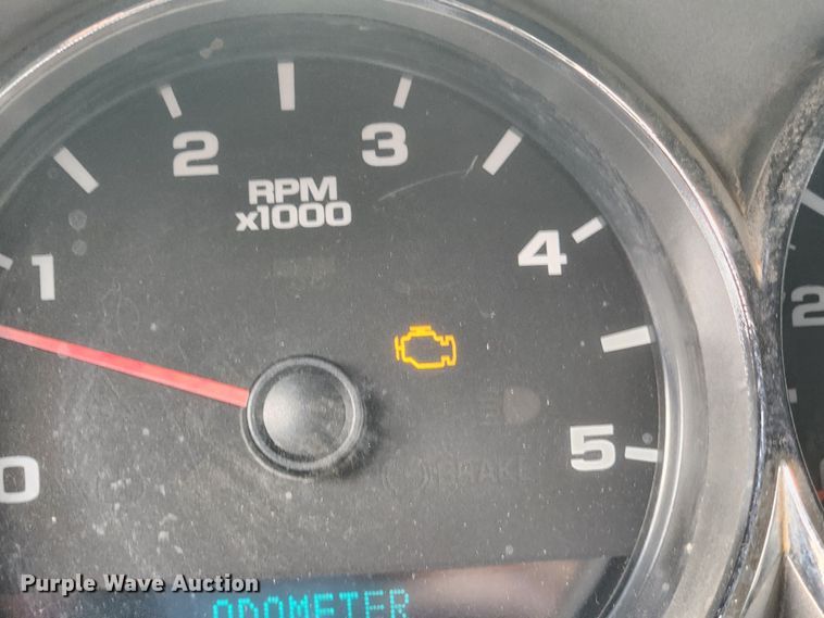 image for item JB9643 2007 Chevrolet Silverado 3500HD  Crew Cab utility bed pickup truck