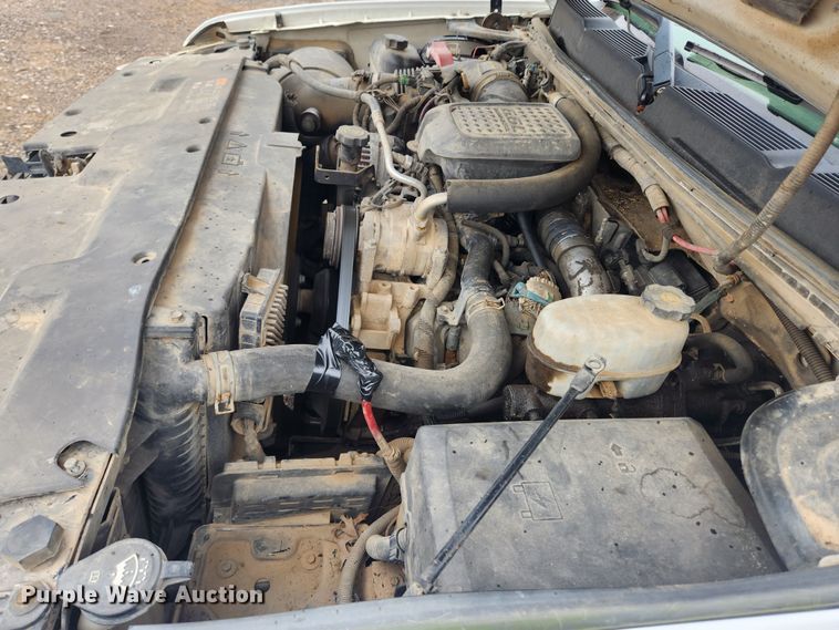 image for item JB9643 2007 Chevrolet Silverado 3500HD  Crew Cab utility bed pickup truck