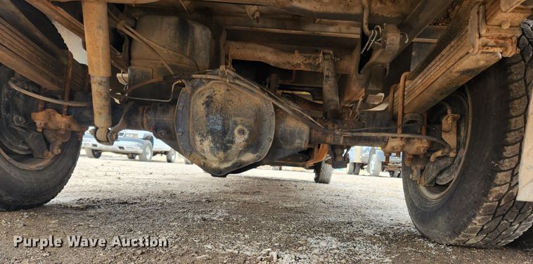 image for item JB9643 2007 Chevrolet Silverado 3500HD  Crew Cab utility bed pickup truck