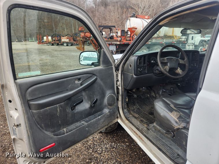 image for item JB9644 2007 Chevrolet Silverado 2500HD  pickup truck