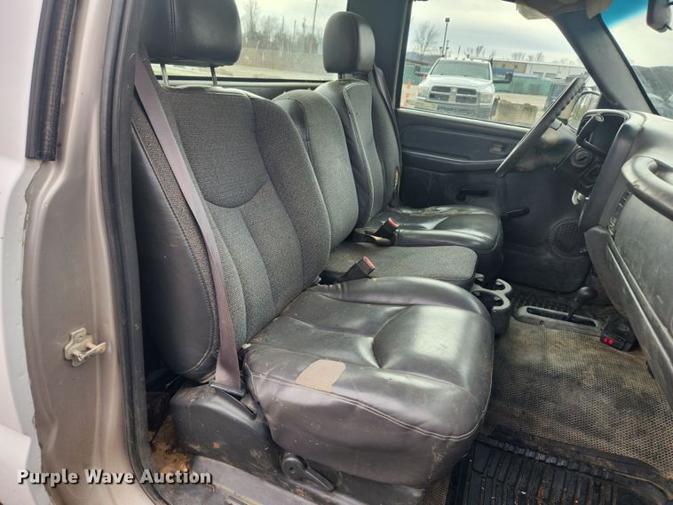 image for item JB9644 2007 Chevrolet Silverado 2500HD  pickup truck