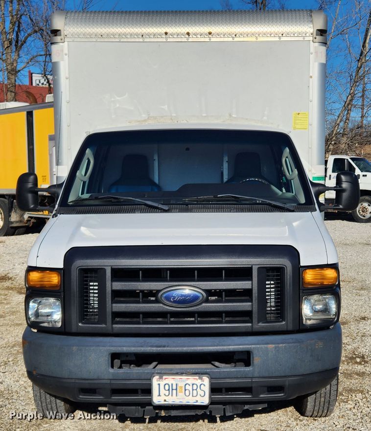 image for item JB9648 2014 Ford E350 Super Duty  box truck