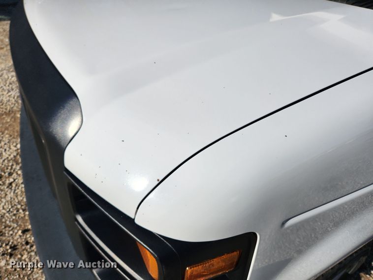 image for item JB9648 2014 Ford E350 Super Duty  box truck