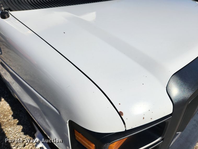 image for item JB9648 2014 Ford E350 Super Duty  box truck