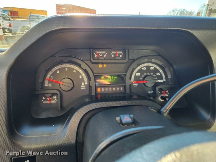 image for item JB9648 2014 Ford E350 Super Duty  box truck