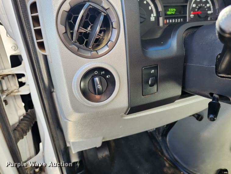 image for item JB9648 2014 Ford E350 Super Duty  box truck