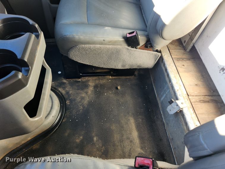 image for item JB9648 2014 Ford E350 Super Duty  box truck