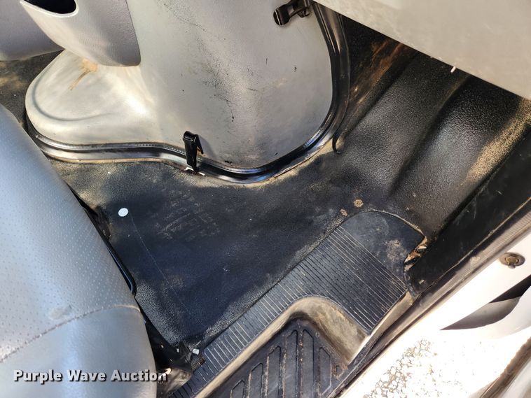 image for item JB9648 2014 Ford E350 Super Duty  box truck