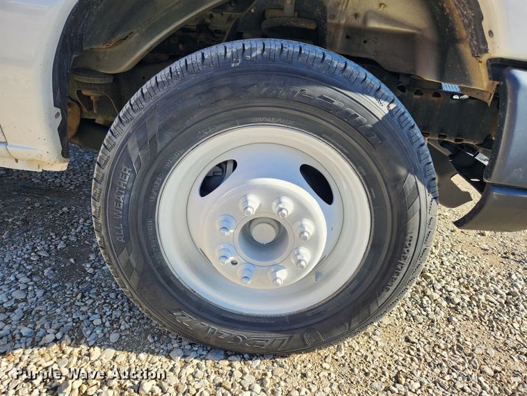 image for item JB9648 2014 Ford E350 Super Duty  box truck