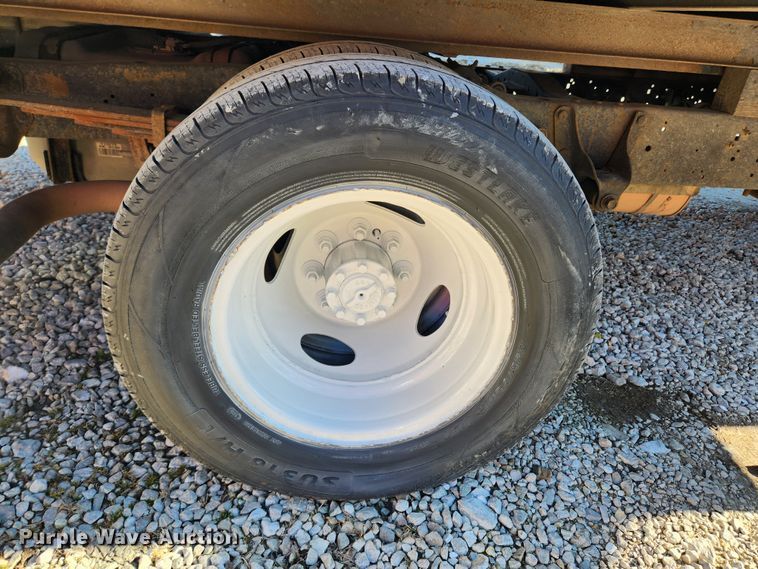 image for item JB9648 2014 Ford E350 Super Duty  box truck