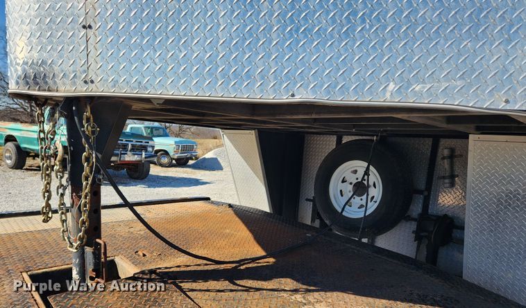 image for item JB9649 2018 Atlas ACG828TA5  enclosed cargo trailer