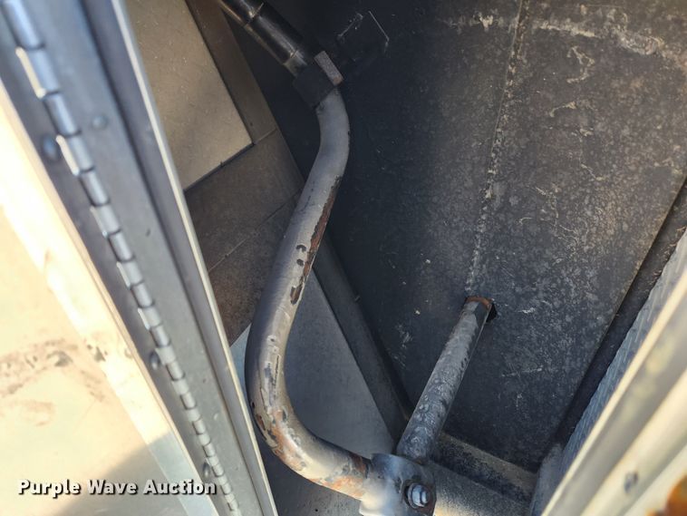 image for item JB9649 2018 Atlas ACG828TA5  enclosed cargo trailer