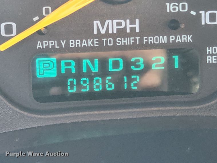 image for item JB9651 2000 GMC Yukon XL 1500  SUV