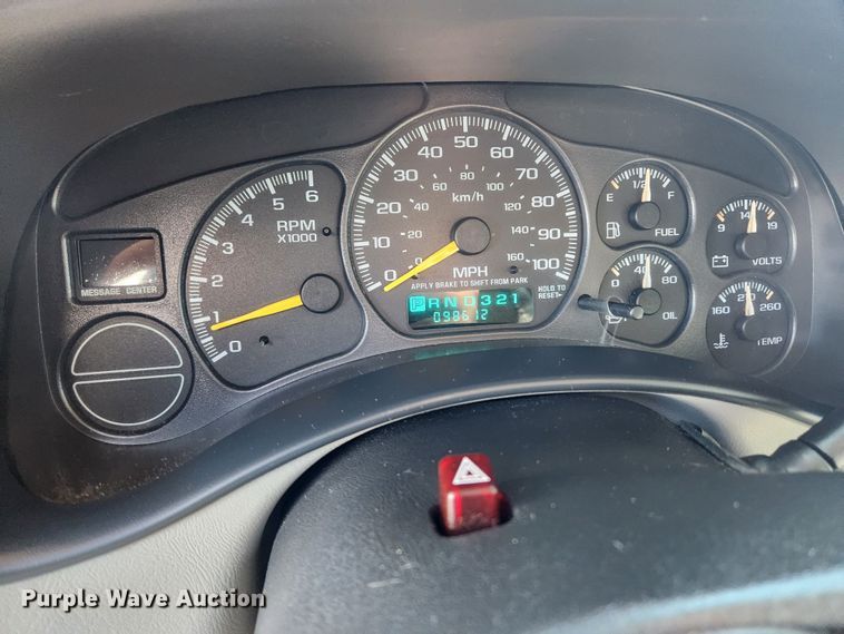 image for item JB9651 2000 GMC Yukon XL 1500  SUV