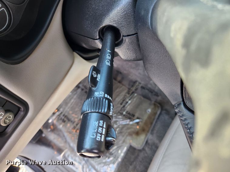 image for item JB9651 2000 GMC Yukon XL 1500  SUV