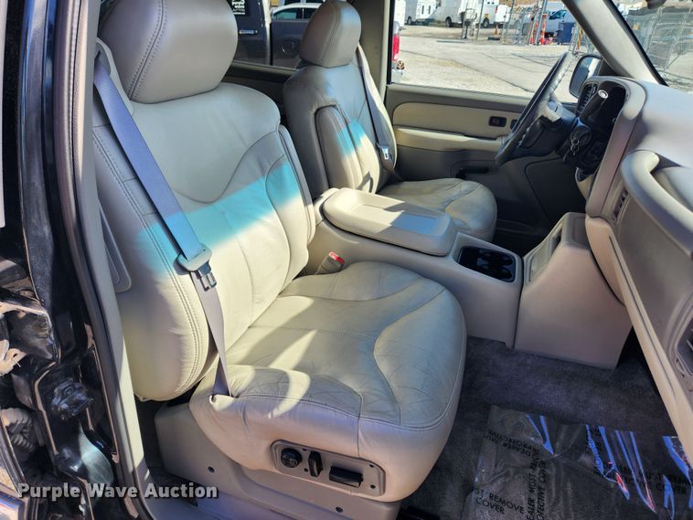 image for item JB9651 2000 GMC Yukon XL 1500  SUV