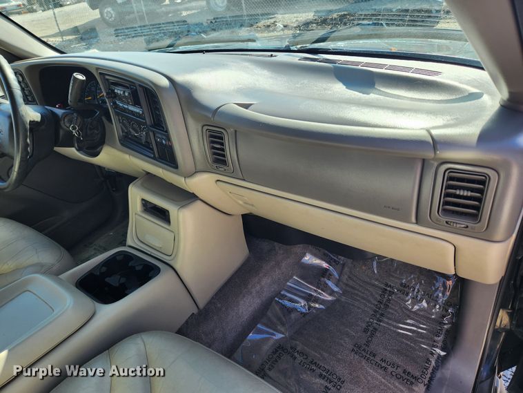 image for item JB9651 2000 GMC Yukon XL 1500  SUV