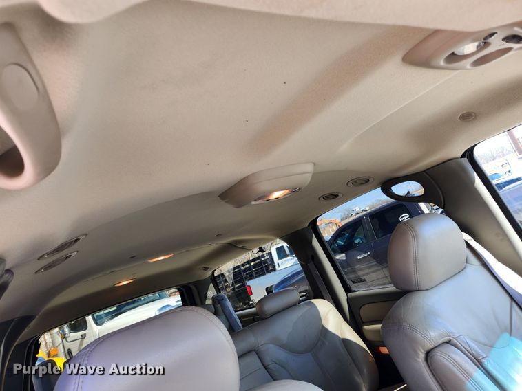 image for item JB9651 2000 GMC Yukon XL 1500  SUV