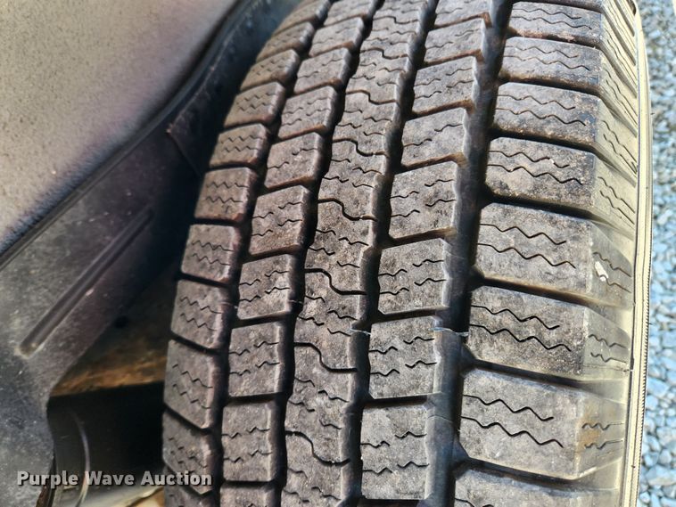 image for item JB9651 2000 GMC Yukon XL 1500  SUV