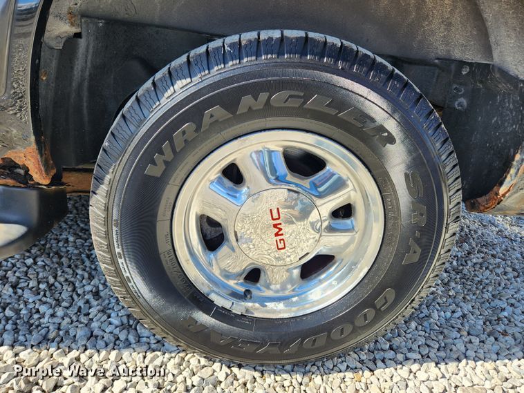 image for item JB9651 2000 GMC Yukon XL 1500  SUV