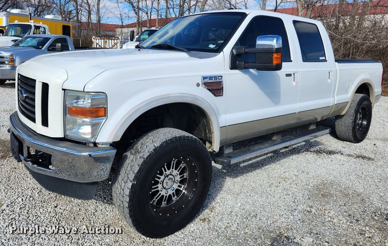 image for item JB9652 2010 Ford F250 Super Duty Lariat  Crew Cab pickup truck