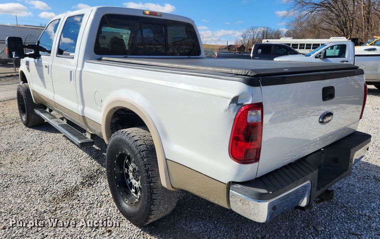 image for item JB9652 2010 Ford F250 Super Duty Lariat  Crew Cab pickup truck